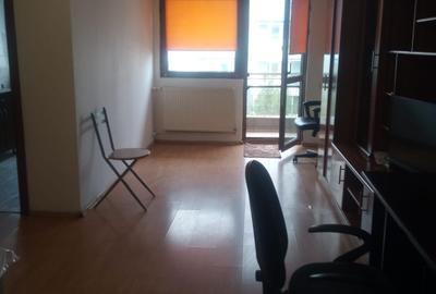 De vanzare studio 42 mp decomandat str: Maior Vasile Bacila - 1
