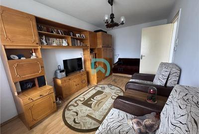 Garsonieră decomandată în Astra