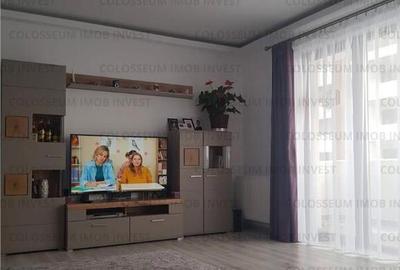 Apartament cu 3 camere decomandat în Tractorul