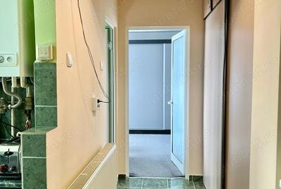 Apartament de vanzare (deasupra mag. Curtici) 2 camere Chisineu-Cris - 1