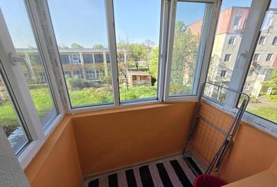 Garsonieră semidecomandată în Buziașului