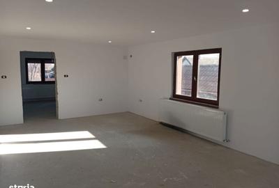 Casă cu 4 camere în Central - 18