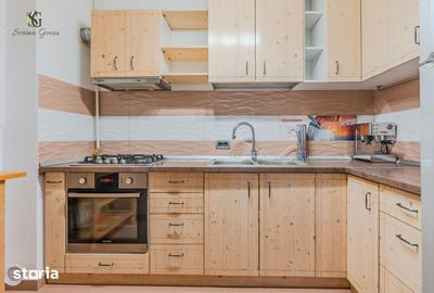 Apartament cu 3 camere decomandat în Tractorul - 7