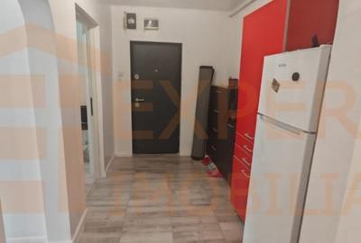 Apartament cu 3 camere circular în Far - 7