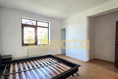 Casă cu 6 camere cu Teren 172 Mp în Sisești - 13