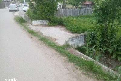Teren de 2464 mp, în Central - 4
