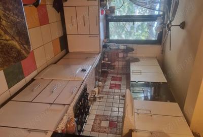 Casă cu 5 camere cu Teren 250 Mp în Central - 9
