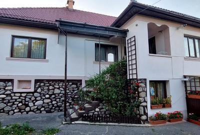 Casa 5 camere uprafata utila 126 mp , teren 684,spre vanzare in Salite - 1