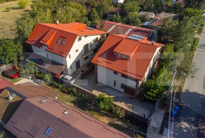 Vila exclusivista, de vanzare, cu 8 camere, 400 mp, zona Peris - 1