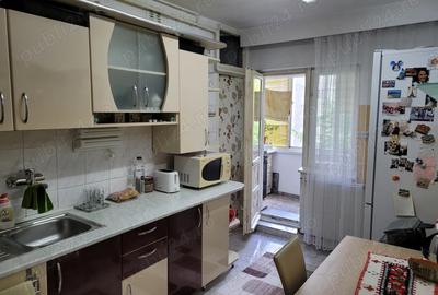 Apartament 2 camere, Etaj 2, cu garaj, in Baia Mare, bulevardul Regele Ferdinand, zona cabinet medic - 1