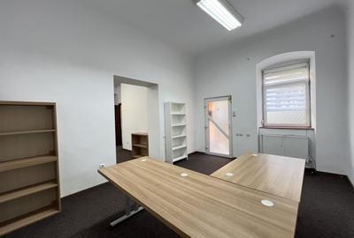 2 camere, Finisat, Curte str.Iuliu Maniu, Centru - 3