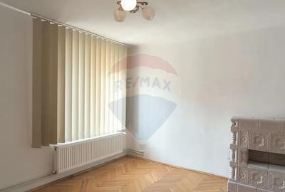 Apartament cu 4 camere decomandat în Mediaș - 16