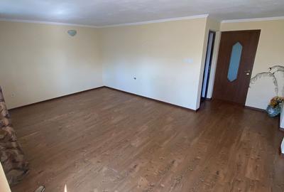 Casă individuală cu 6 camere cu Canalizare în Tigveni - 18