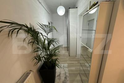 Apartament de vanzare, cu 3 camere, mobilat ?i utilat, zon - 4