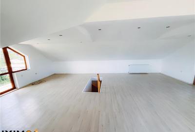 Casă cu 5 camere cu Teren 1000 Mp în Central - 4