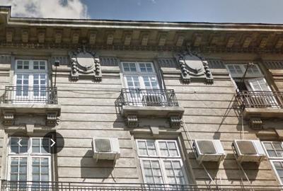 Birou, de 300 mp, în P-ța Universității - 2