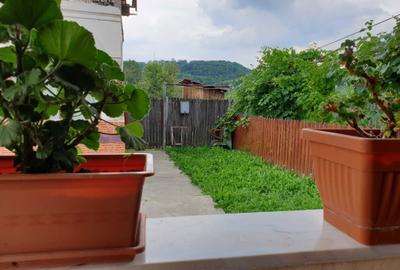 Casă cu 4 camere în Stâlpeni - 7