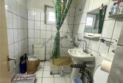 Apartament cu 4 camere decomandat în Nicolina - 12