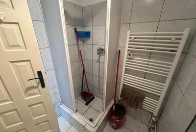 Garsonieră decomandată în Central - 2