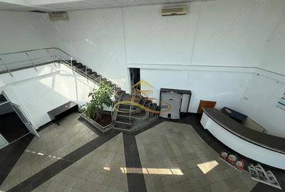 Spațiu comercial, de 221 mp, în Central - 2