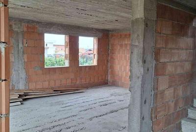 Casă cu 6 camere cu Teren 500 Mp în Frumușeni - 10