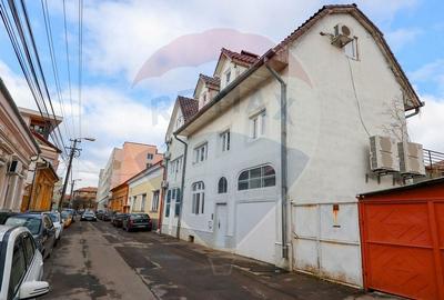 Casa de vanzare in zona Magheru - 32