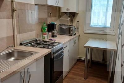 Apartament cu 3 camere semidecomandat în Central - 4