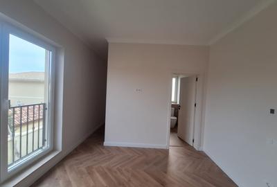 Duplex cu 5 camere cu Canalizare în Dumbrăvița - 10