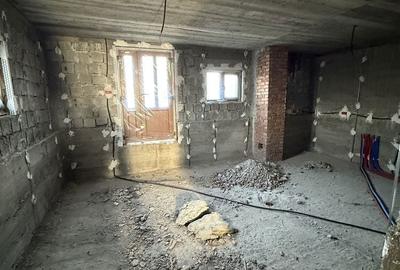 Casă cu 4 camere în Vadu Moldovei - 1