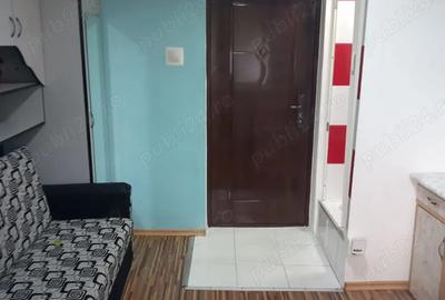 Vand garsoniera zona garii 15000euro - 1