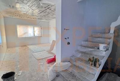 Casă cu 4 camere cu Teren 150 Mp în Central - 12