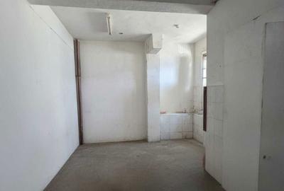 Spațiu comercial, de 140 mp, în Central - 7