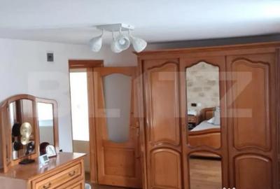 Casă cu 7 camere cu Teren 1253 Mp în Central - 2