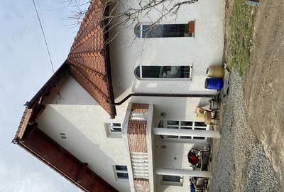 Casă cu 6 camere în Poplaca - 1