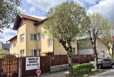 Casă cu 8 camere cu Teren 670 Mp în 13 Decembrie - 8