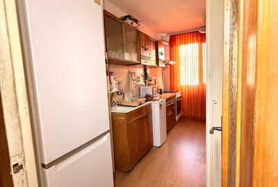 Apartament cu 3 camere decomandat, mobilat în Micro 19 - 2