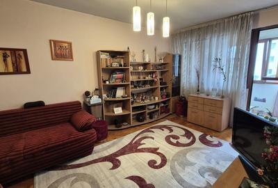 Apartament cu 2 camere decomandat în Titan - 3