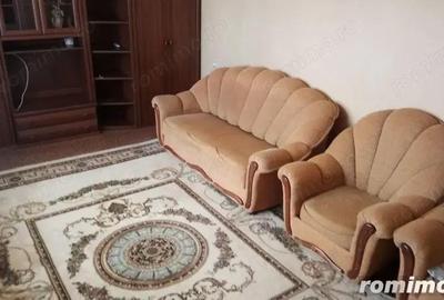Apartament cu 2 camere decomandat în Buziașului