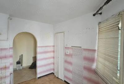 Apartament cu 3 camere în Micro 16 - 4