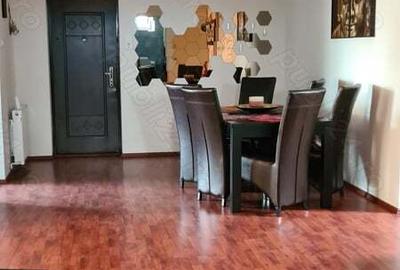Apartament de vinzare, Reghin,str.viorilor , Pret 86 000 E negociabil . - 1