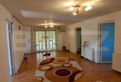 Casă cu 7 camere cu Teren 1000 Mp în Dragomirești - 8