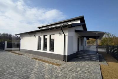 Casă cu 4 camere cu Teren 565 Mp în Priseaca - 15