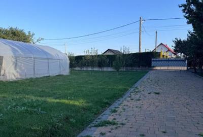 Casa individuala cu garaj si foisor, centru- Horodnic de Sus - 2