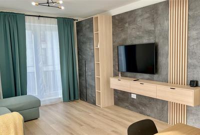 Apartament cu 3 camere decomandat, mobilat în Tractorul - 29