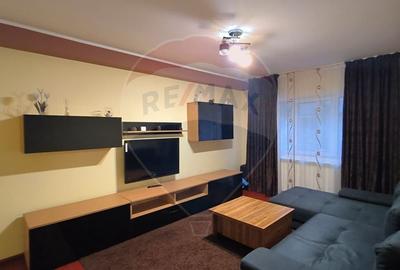 Apartament cu 2 camere decomandat, mobilat în Micro 21 - 2