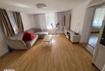 Casă cu 5 camere cu Teren 1496 Mp în Felnac - 3