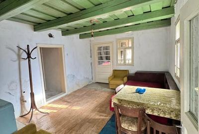 Casă cu 2 camere cu Teren 789 Mp în Petrești - 5