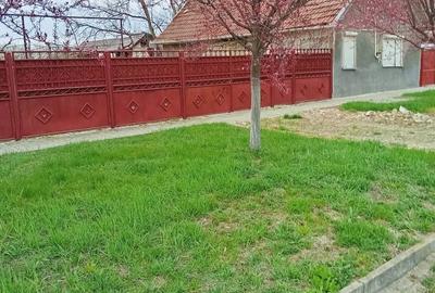 Casă cu 2 camere în Cermei