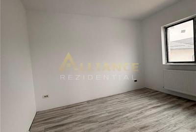 Duplex cu 4 camere cu Canalizare în Central - 9