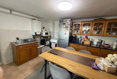 Casă cu Teren 800 Mp în Fratelia